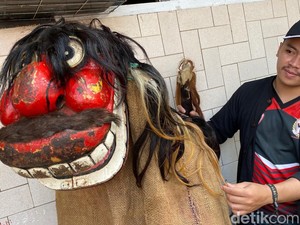 Rambut Manusia hingga Peti Mati dalam Seni Reak dari Cileunyi