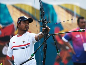 Perjuangan Bang Udin, Jualan Bubur hingga Jadi Atlet Panahan Peraih Medali Emas