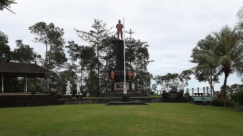 Monumen pertempuran Tanah Aron yang terletak di Kecamatan Bebandem, Kabupaten Karangasem