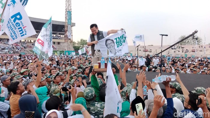 Muhaimin Iskandar dalam acara Gus Muhaimin Festival di GOR Delta Sidoarjo