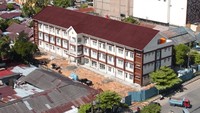 Rusun ini dibangun satu tower dengan hunian tipe 36 sebanyak 44 unit dengan total anggaran pembangunan senilai Rp 27,3 Miliar. Adapun Rusun yang ketiga adalah Rusun Kejaksaan Tinggi Papua Barat yang dibangun di Jalan Yos Sudarso, Kabupaten Manokwari, Provinsi Papua Barat. Rusun ini dibangun satu tower dengan tipe hunian tipe 36 sebanyak 44 unit dengan total anggaran pembangunan Rp 26,99 Miliar.