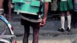 10 Potret Nostalgia Penjual Makanan Keliling, Ada Es Limun dan Es Termos