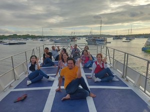 Menikmati Wisata Healing Sambil Sunsetan di Atas Kapal Pesiar Bali