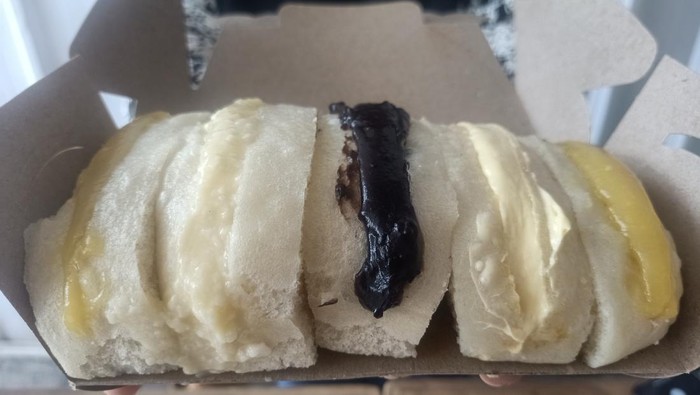 Tampilan roti kukus mix dari Roti Kukus Srikaya Balila Denpasar.