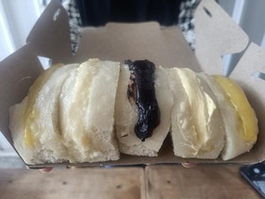 Roti Kukus Srikaya di Denpasar Pas Banget buat Oleh-oleh