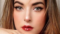 Tasya Farasya, beauty vlogger ternama di Indonesia yang aktif membuat konten di media sosial. Ia sedang menjadi topik hangat karena konfliknya bersama sang kembaran, Tasyi Athasyia. Foto: Instagram @tasyafarasya