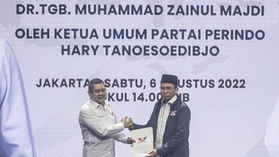 Momen TGB Zainul Majdi Dilantik Jadi Ketua Harian Perindo
