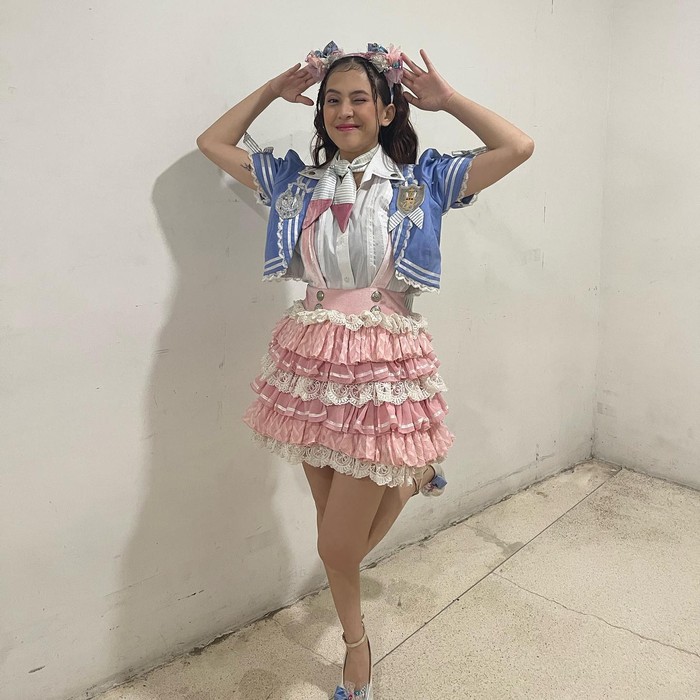 Adhisty Zara Adhisty Zara