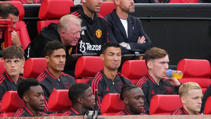 Manchester United manager Erik ten Hag (top right) and Cristiano Ronaldo (centre) before the Premier League match at Old Trafford, Manchester. Picture date: Sunday August 7, 2022. (Photo by Ian Hodgson/PA Images via Getty Images)