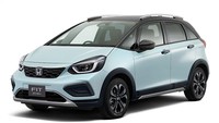 Mengutip laman Honda Jepang, Fit e:HEV tetap mempertahankan garis desain sebelumnya yang elegan, unik, dan mencirikan mobil perkotaan. Pun masih ada varian-varian sebelumnya seperti Basic, Home, Luxe, dan Crosstar. Foto: Dok. Honda Jepang