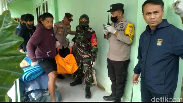 Jenazah pasutri di Mamasa, Sulbar, dievakuasi.