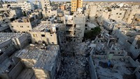 Foto pemukiman di Rafah, Gaza, yang hancur akibat serangan udara Israel, 7 Agustus 2022.