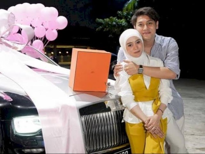 Kulineran Mewah Rizky Billar dan Lesti Kejora di Berbagai Negara