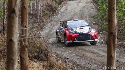 Lihat Aksi Pebalap Banteng Motor Sport di Danau Toba Kejurnas Rally 2022