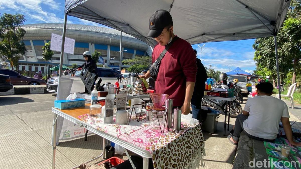 Menyesap Kopi Semberi