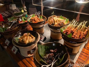 Menyantap Hidangan BBQ Tropis dengan Sop Durian Enak di Sini