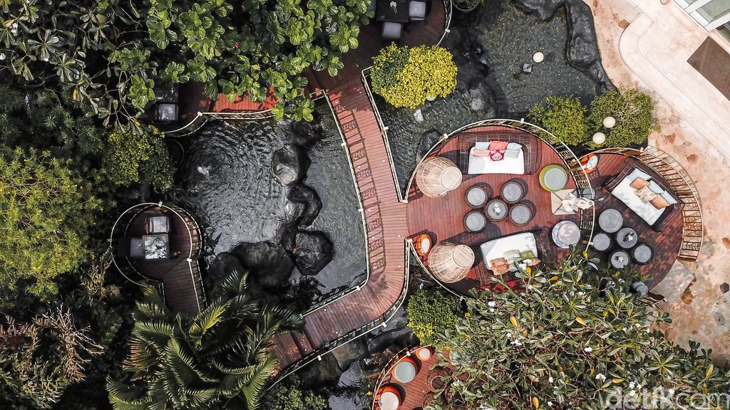 Menyantap Hidangan BBQ Tropis dengan Buffet Durian Enak di Sini