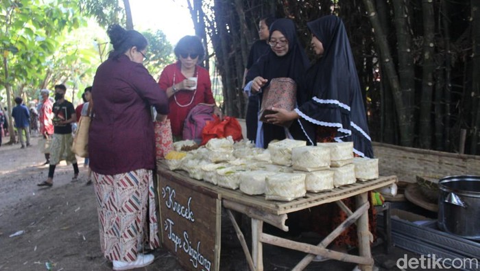Pasar unik di Jombang