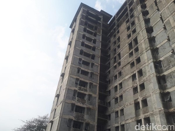 Qalin sikli tranniylarning porno suratlari