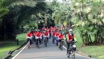 Sandiaga Gowes Bareng Bima Arya di Bogor