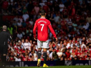 Fans MU Terbelah: Ronaldo di-Boo, tapi Juga Dapat Chant Dukungan