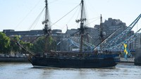 Kapal tersebut merupakan kapal replika yang tenggelam di Gothenburg, Swedia pada tahun 1745.