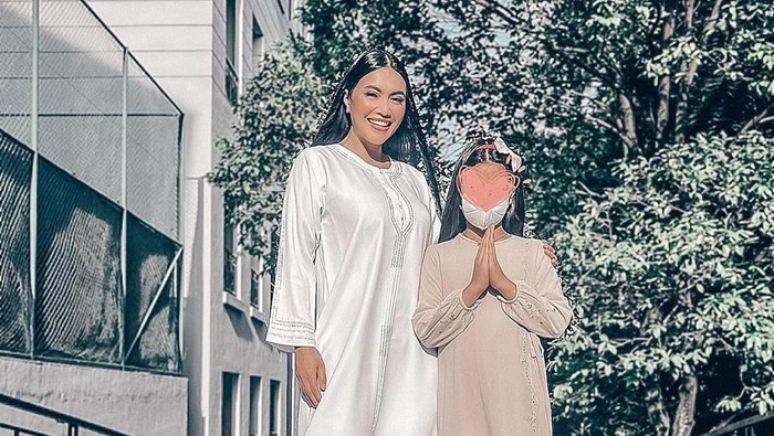 aisha anak denada