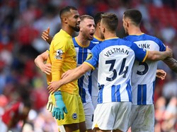 Brighton kandaskan Manchester United 2-1 di laga pertama Liga Inggris musim 2022/2023 pada akhir pekan kemarin. Brighton kerap bikin kejutan, jadi batu sandungan tim-tim besar dan bisnis penjualan pemainnya lagi cuan besar! (Getty Images)