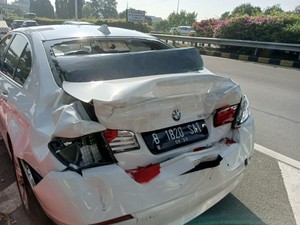 Bus Tabrak BMW di Tol Jagorawi, Diduga Akibat Tak Jaga Jarak