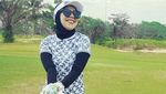 10 Gaya Camat yang Dicopot gegara Ngonten Ala Citayam Fashion Week