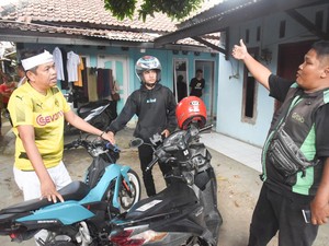 Dedi Mulyadi Jadi Penengah Cekcok Karyawan-Ojol yang Senggolan di Jalan