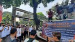 Demo Mahasiswa NTT Tolak Tiket Komodo Rp 3,75 Juta di Kemenparekraf