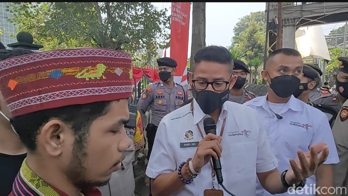 Demo Tiket Labuan Bajo di Kemenparekraf Demo Tiket Labuan Bajo di Kemenparekraf