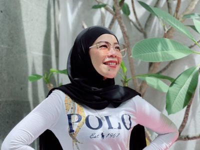 10 Gaya Camat yang Dicopot gegara Ngonten Ala Citayam Fashion Week