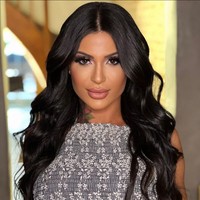 Karine Matielle, punya bokong berukuran 100 cm. Dia merupakan model dan instruktur fitness. Foto: Instagram