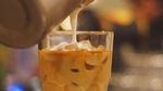 Manis Dingin! 20 Es Kopi Susu Kekinian Rp 10 Ribuan Ada di Sini!