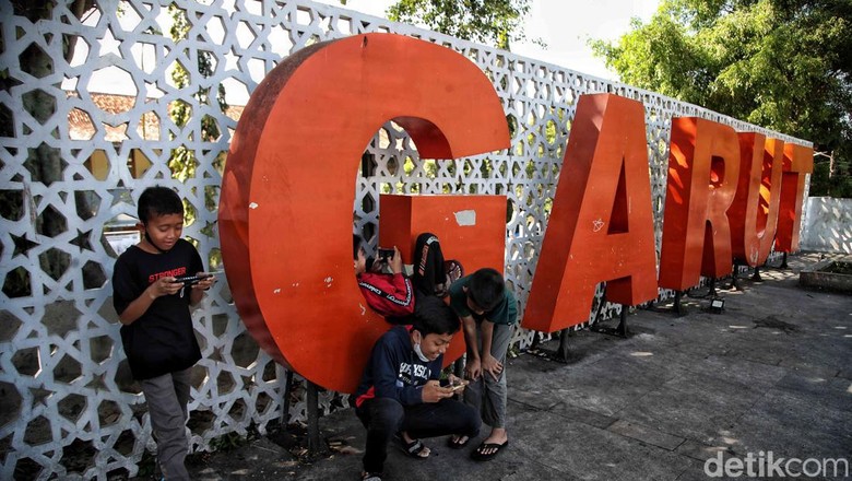 Garut dan Islam radikal Garut dan Islam radikal