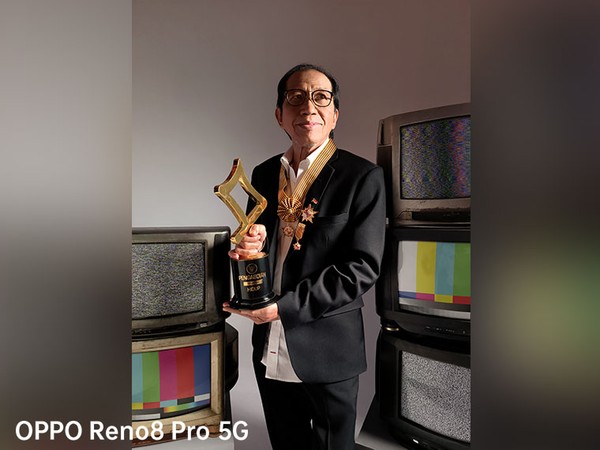 Dostingizning uyida porno jinsiy aloqa