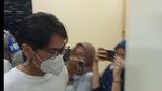 Doddy Manajer BCL Tertunduk Digiring Polisi Jalani Pemeriksaan Kesehatan