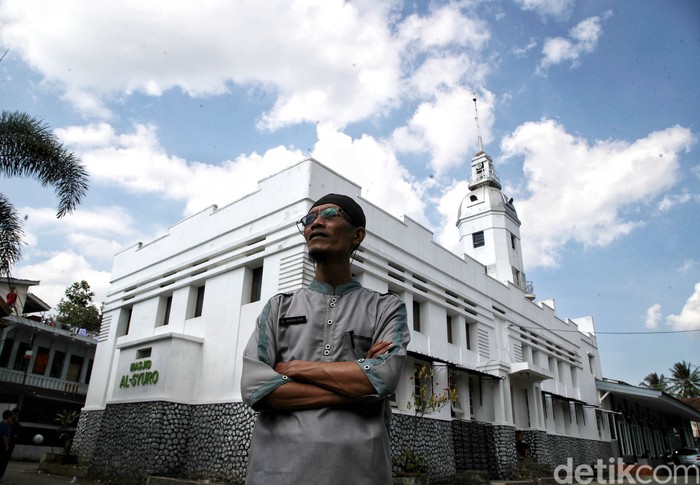 Nasyrul Fuad, pengurus Masjid Al Syuro Cipari