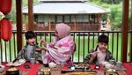 10 Momen Risty Tagor Ngopi Cantik dan Makan Bareng Keluarga