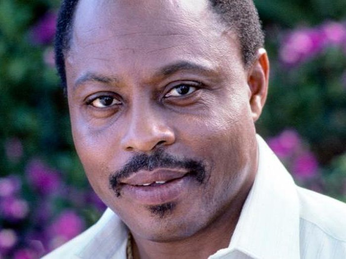 Roger E Mosley Meninggal Dunia
