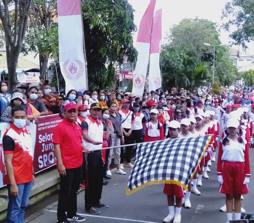 Sebanyak 76 regu mengikuti lomba gerak jalan 8 km tingkat Sekolah Dasar (SD) di Kabupaten Buleleng, Senin (8/8/2022).