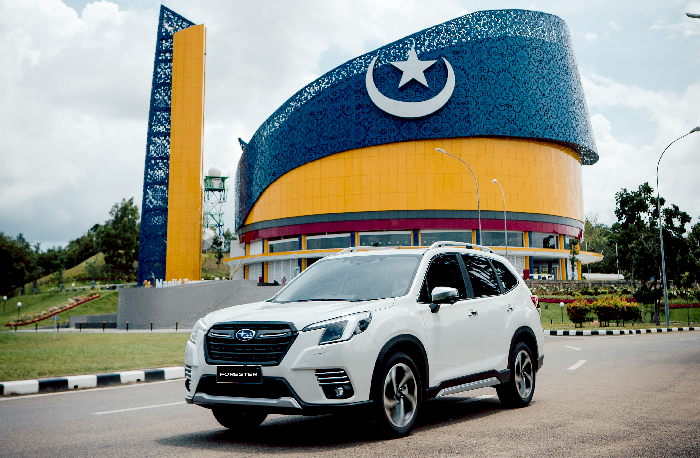 Subaru Corporation Japan dan PT Plaza Auto Mega resmi berinvestasi di Batam senilai Rp 15 Miliar. Hal itu ditandai dengan meluncurnya All New Forester Subaru di Batam, Kepri tersebut.