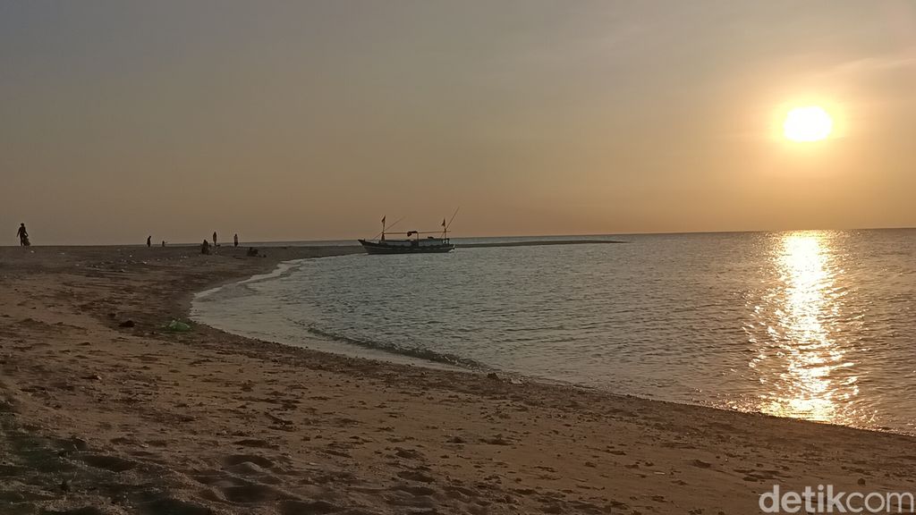 Sunset di Pulau Gili Ketapang