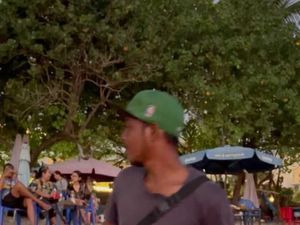 Heboh Pedagang di Pantai Kuta Jual Teh Botol Rp 30 Ribu