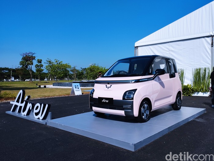 Wuling Air ev Mulai Diproduksi di Indonesia