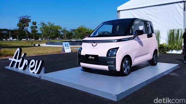 Wuling Air ev Mulai Diproduksi di Indonesia
