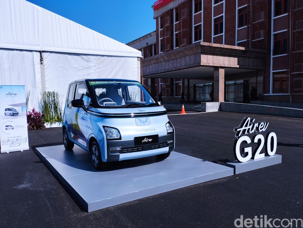 Wuling Air ev Mulai Diproduksi di Indonesia