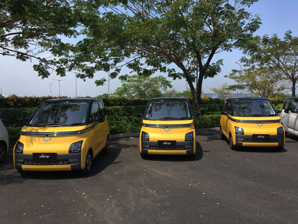 Wuling Resmikan AirEV Mobil Listrik China Pertama Produksi Indonesia